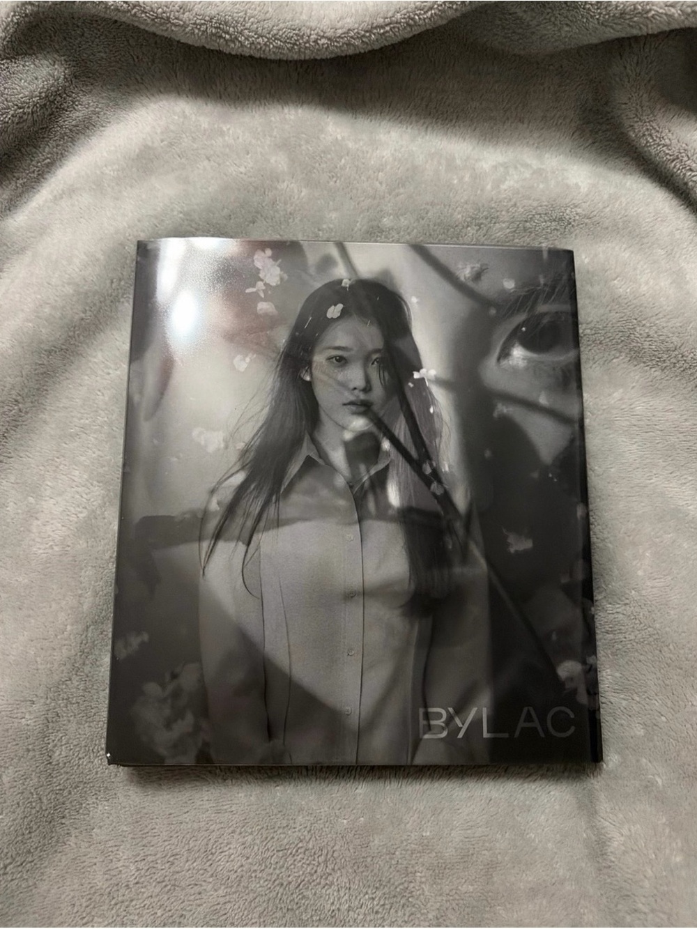 Black & Gray Art Photo Album